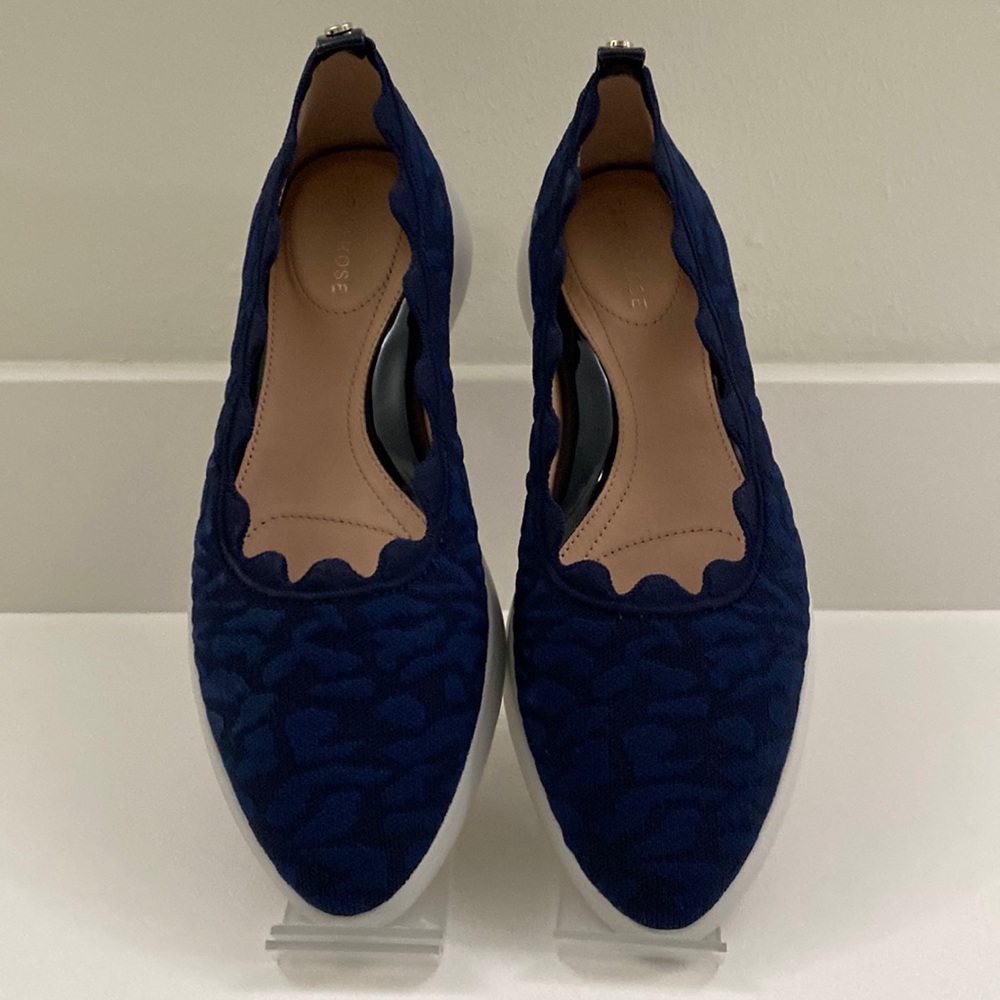 New… Taryn Rose NAVY DASHA knit scalloped ballet flats